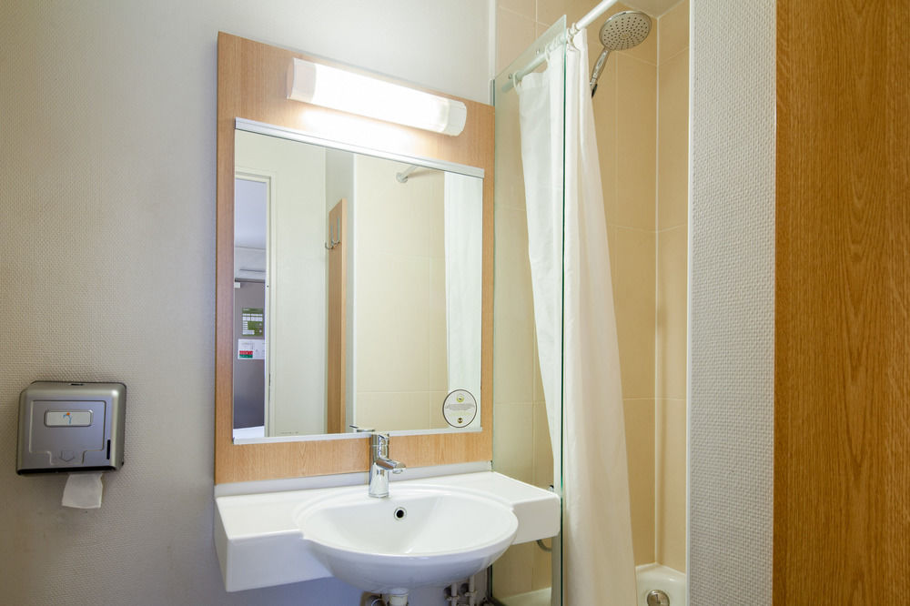 B&B Hotel Lille Seclin Unexpo Dış mekan fotoğraf